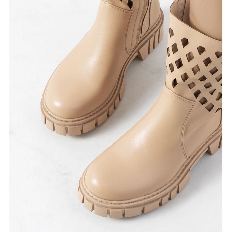 Bézs Dinah csizma 1