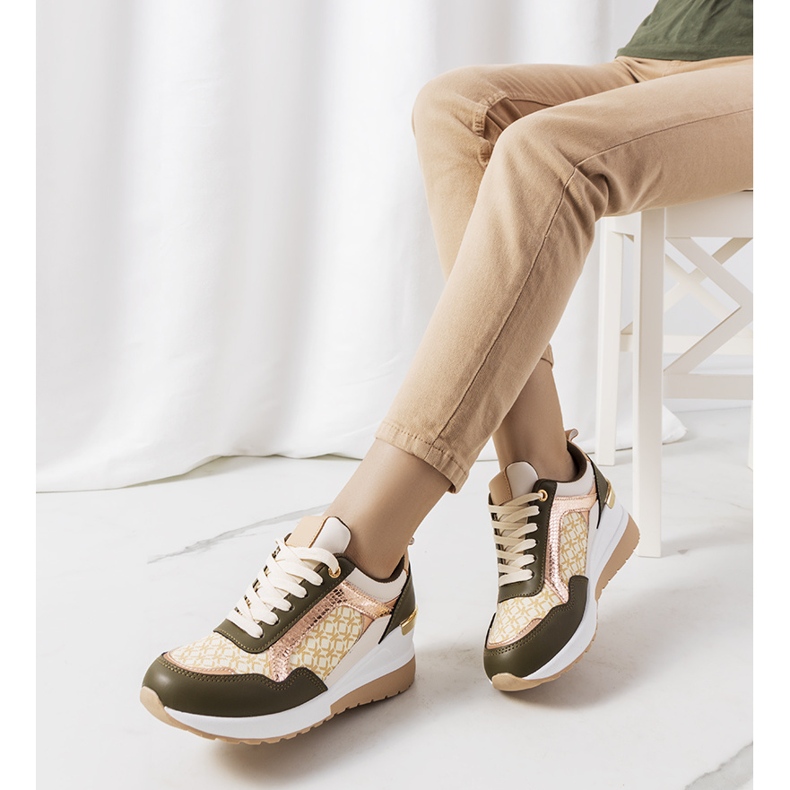 BM Zöld tornacipő a Nansontól bézs 1