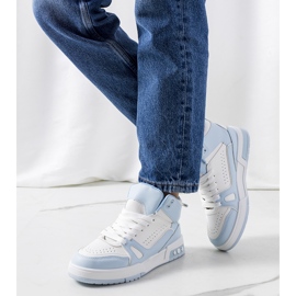 A Grandis kék tornacipői fehér 1