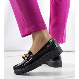 Fekete naplopók a Travessa platformon 1