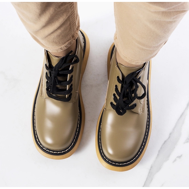 A márka zöld csizmái Redelek 1