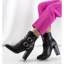 PA1 Fekete Azmar csizma 1