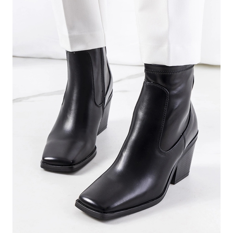 Fekete Panucci magassarkú 1