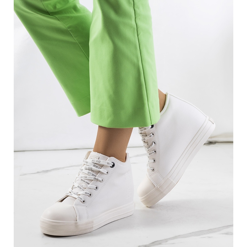 Fehér tornacipő a Big Star EE274128 éken 1