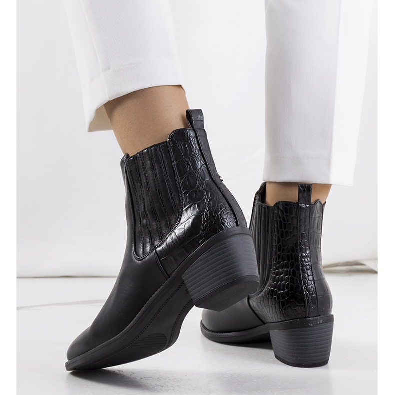 Fekete Furtado magassarkú 1