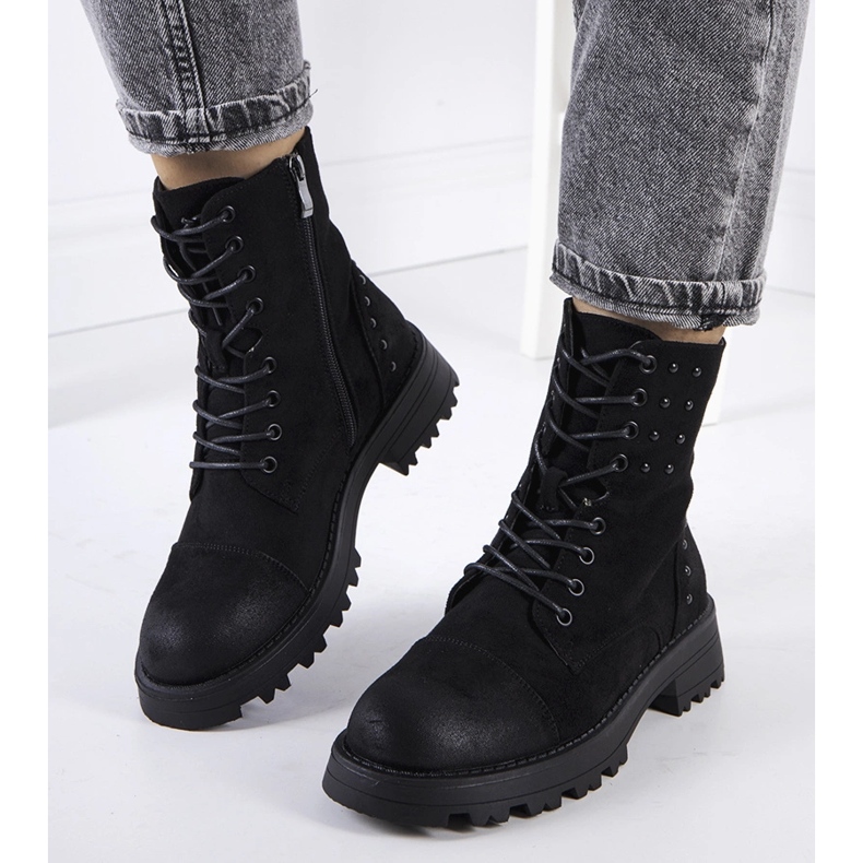 Fekete öko-velúr csizma a Polperro cégtől 1