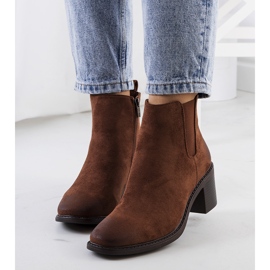 Luiza barna magas sarkú csizma 1