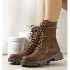 PA1 Barna női csizma Bromley márkától 1