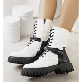 Livenza fehér táskái fekete 1