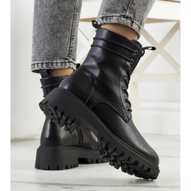 Aleida fekete csapdázók 1 Aleida fekete csapdázók 1