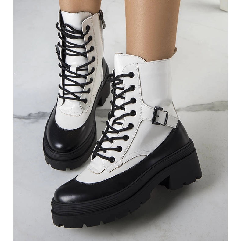 Norra fehér csapdái 1 Norra fehér csapdái 1