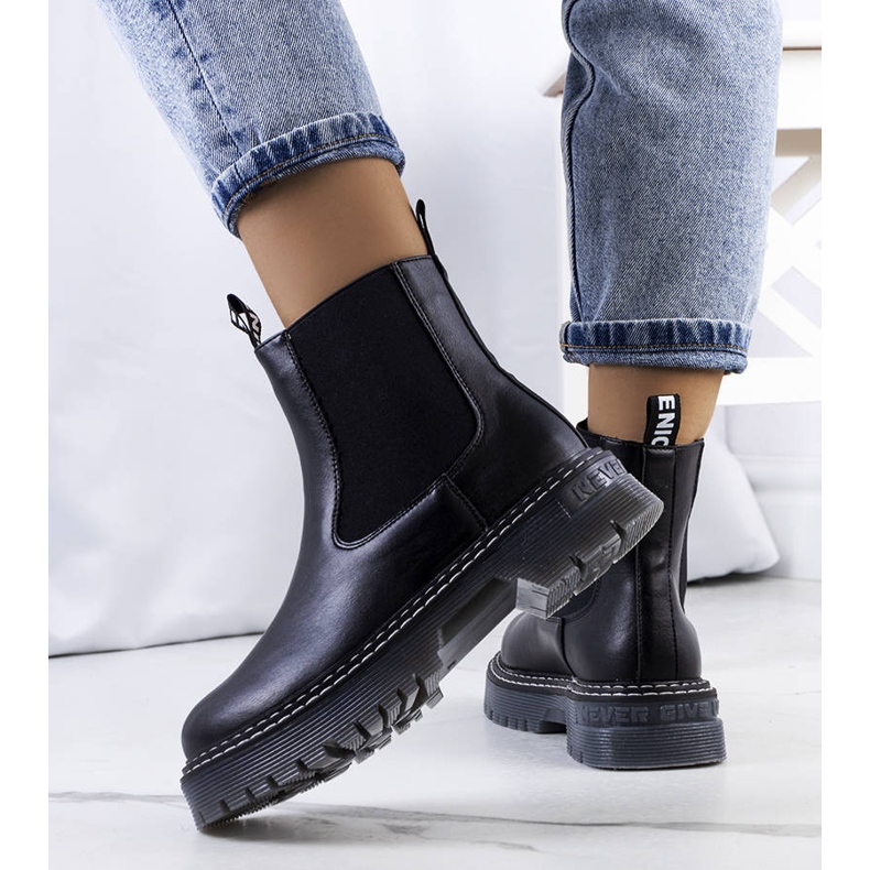 Fekete Gamez munkások 1