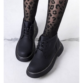 PA1 Fekete szigetelt csizma a Savino-tól 1