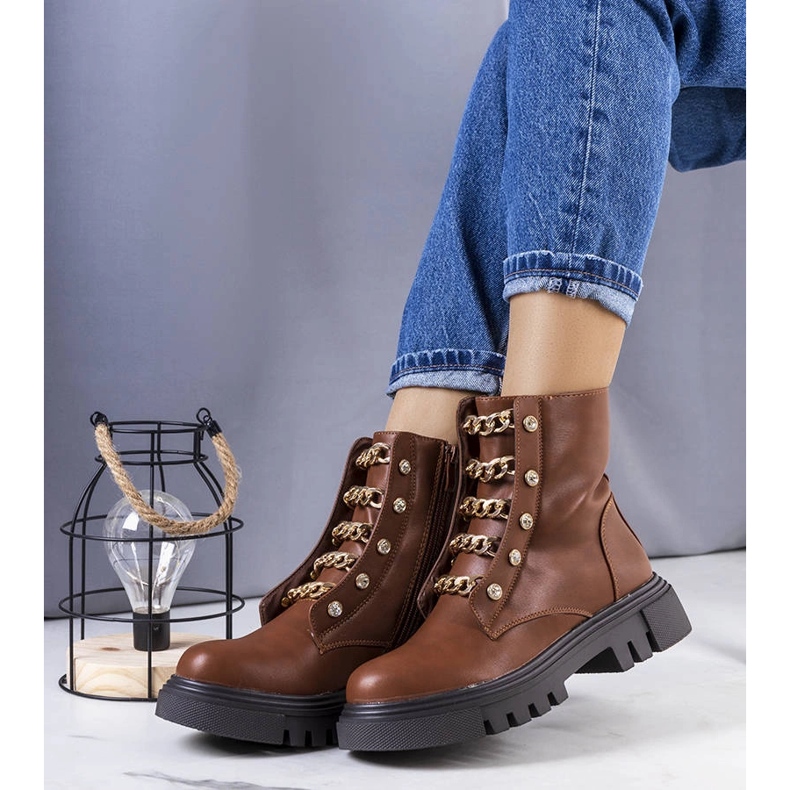 Teve szigetelt csizma a Perno cégtől barna 1