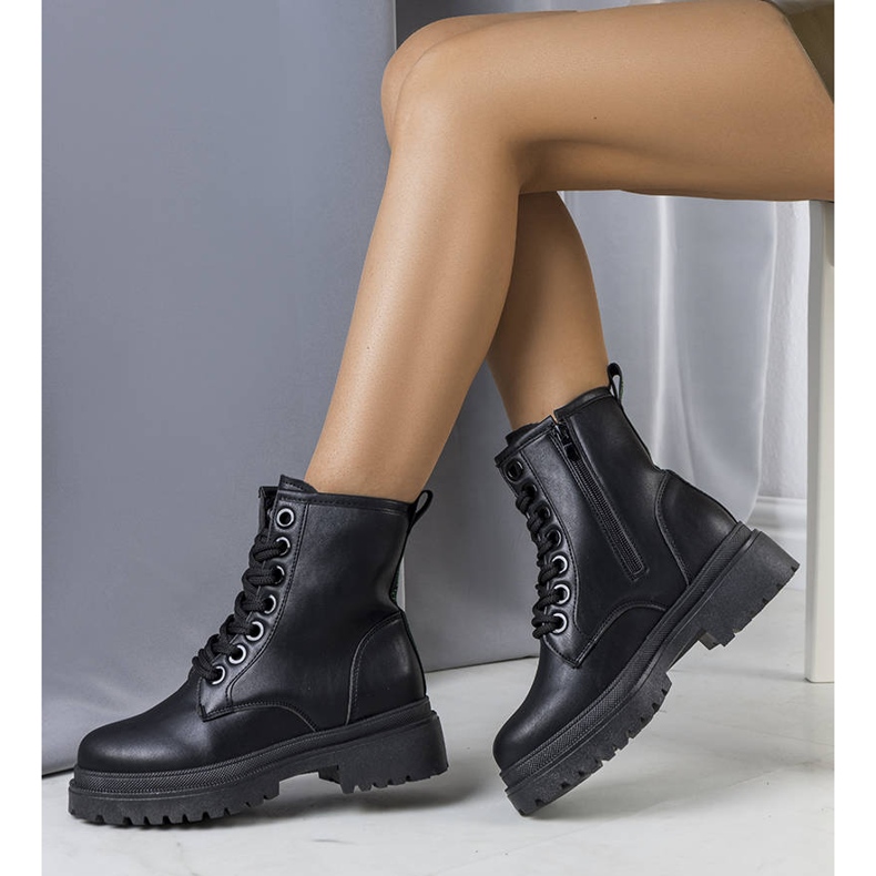 Evento Fekete szigetelt csizma a Jolene cégtől 1 Evento Fekete szigetelt csizma a Jolene cégtől 1