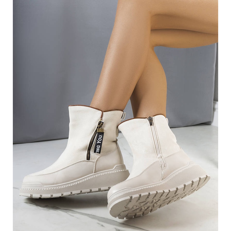 BM Bézs színű hőszigetelt csizma a Niklas platformon 1