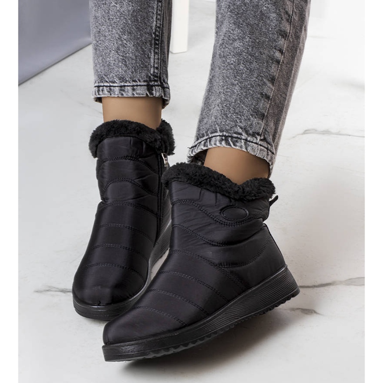 Inna Fekete szigetelt hócsizma a Fiedlertől 1