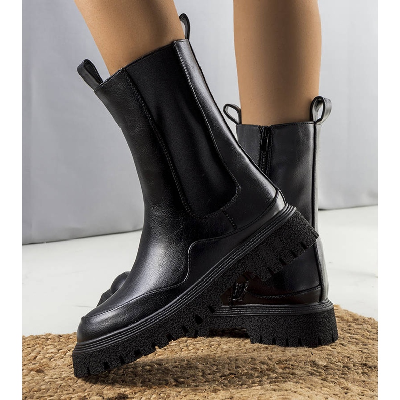 PA1 Valeris magas fekete csizma 1