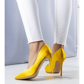 BM Sárga tűk szatén bevonattal a Lochlantól 1