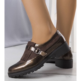 PA1 Barna lakkbőr cipő az Eliers márkától 1