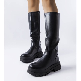 Fekete szigetelt csizma a Stanis márkától 1 Fekete szigetelt csizma a Stanis márkától 1