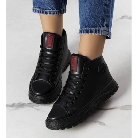 Fekete szigetelt tornacipő Big Star GG274537 906 1