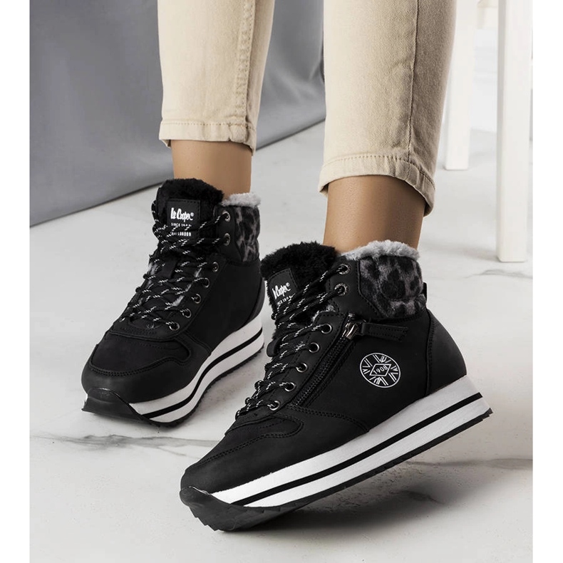 Fekete szigetelt csizma LCJ-22-31-1448L Lee Cooper 1