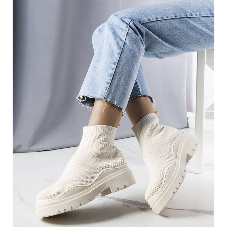 BM Cali bézs zoknis csizma 1