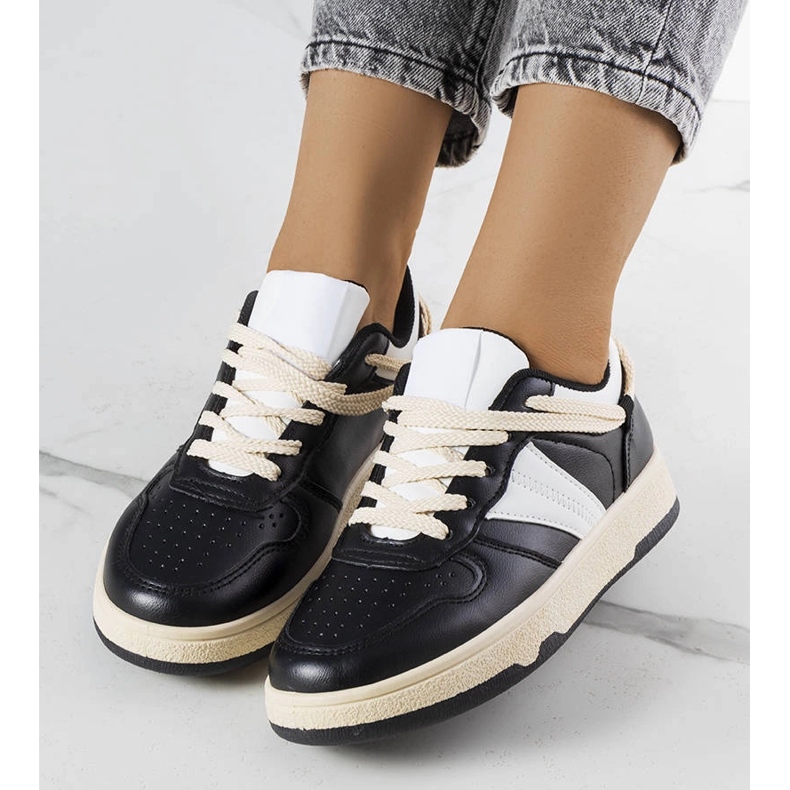 Marcella női fekete tornacipő bézs 1