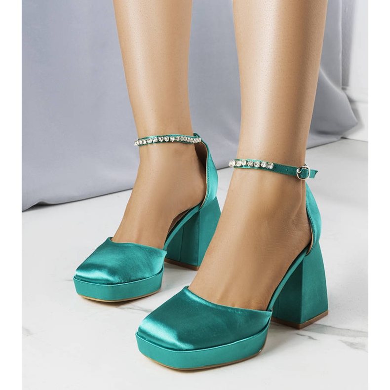 Jodi strasszokkal díszített zöld pumpák 1 Jodi strasszokkal díszített zöld pumpák 1