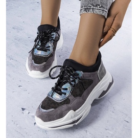 Szürke tornacipő Savard betétekkel díszítve 1