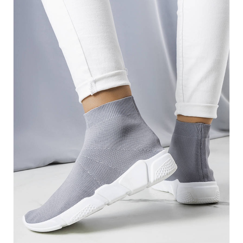 Szürke magas tornacipő a Williamtől 1