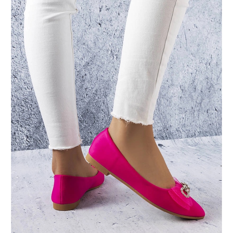 Rózsaszín balettlakások masnival és strasszokkal a LaGarde-tól 1 Rózsaszín balettlakások masnival és strasszokkal a LaGarde-tól 1