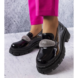 Fekete lakkozott brogues cirkónia habbal 1