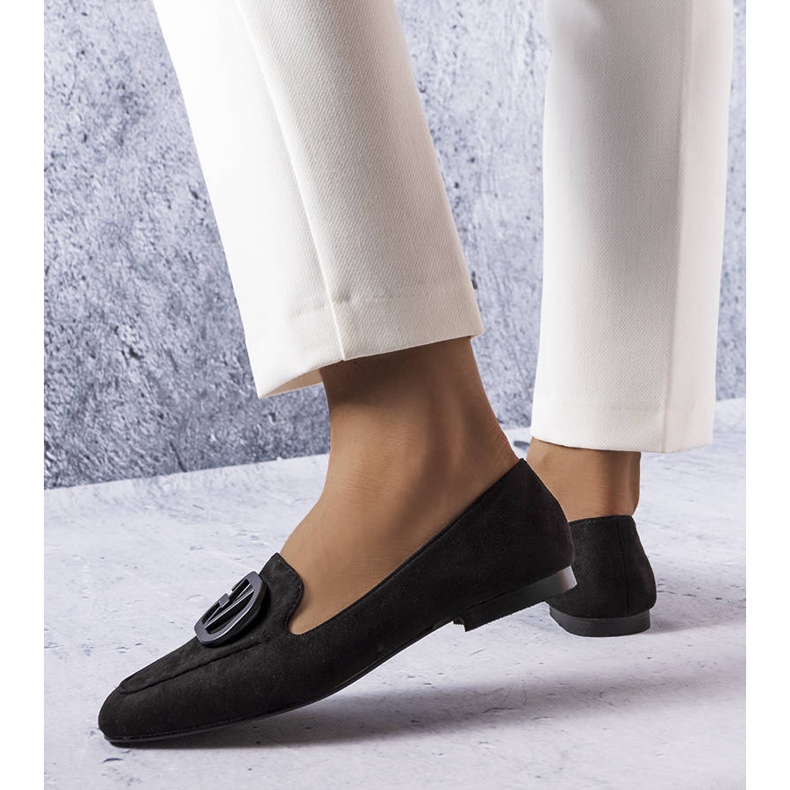 Fekete, szögletes orrú balerinák a Carrière-től 1