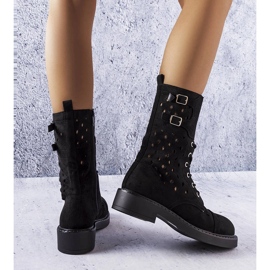 Legault fekete áttört csizma 1