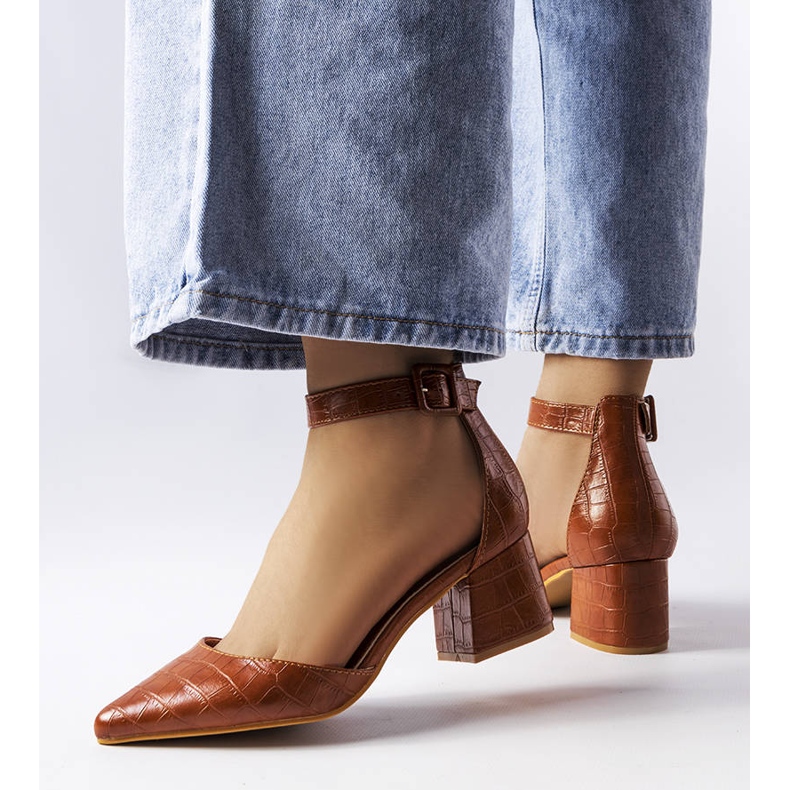 Barna blokk sarokpumpák a Laliberté-től 2 Barna blokk sarokpumpák a Laliberté-től 2