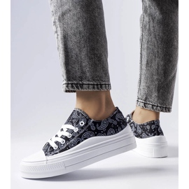 Fekete platform tornacipő a Bélairtől 1