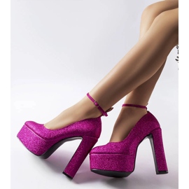 Rózsaszín csillogó pumpák a Bellamy cégtől 1