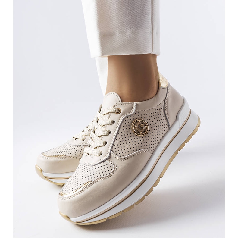 Talbot bézs áttört bőrcipő 1