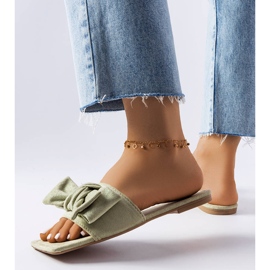 Zöld elegáns csúszdák masnival a Thériaulttól 2 Zöld elegáns csúszdák masnival a Thériaulttól 2