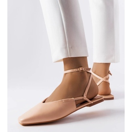 Rózsaszín zárt szandál 1