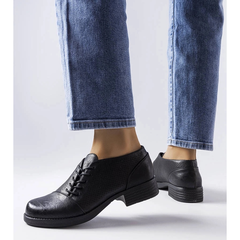 Fekete cipő LS5379 1