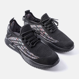 Fekete férfi tornacipő a Jamestől 1 Fekete férfi tornacipő a Jamestől 1