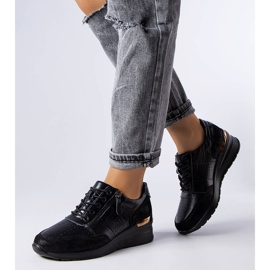 Jazzar fekete áttört bőrcipő 1