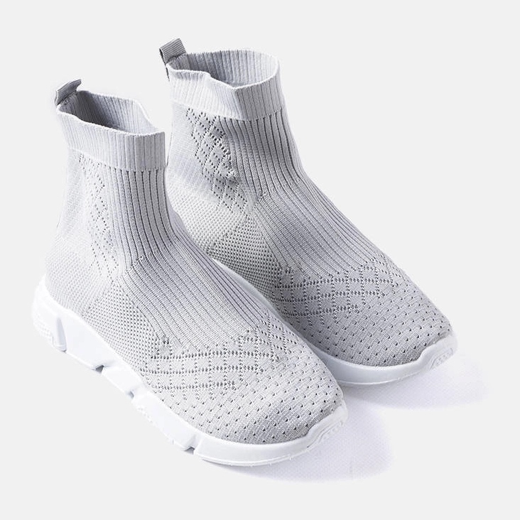 Szürke tornacipő zoknis felsőrésszel az Olottól 1