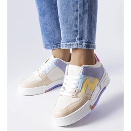 Harter bézs színű csizma vastagabb talppal 1