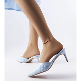 Kék steppelt papucsok a Lambert-től 1