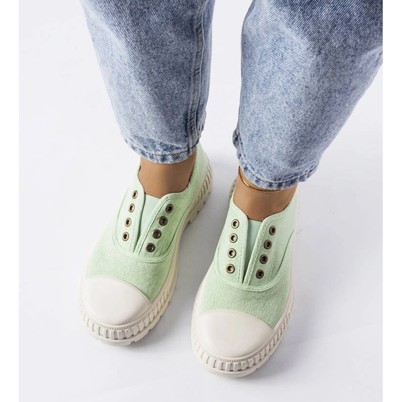 Walton zöld gumis tornacipő 1