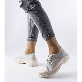 Walton szürke, rugalmas tornacipő 1